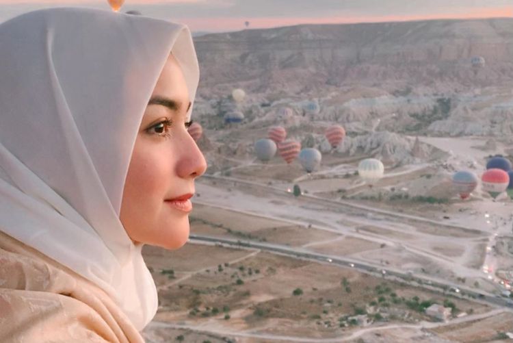 5 Gaya Hijab Citra Kirana, Sederhana Tapi Tetap Menawan