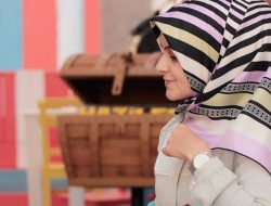 Kamu Akan Mengerti Arti Kebahagia Bila Hatimu Selalu Kamu Tautkan Pada Allah