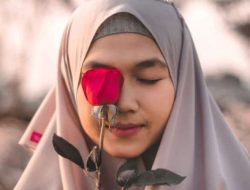 Lukamu Karena Berharap Pada Manusia, Obatilah Dengan Kembali Berharap Pada Allah, Sungguh Kamu Akan Tenang