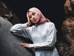 Ikhlaslah, Semoga Setiap Air Mata Kesedihan yang Datang Terganti Dengan Sesuatu yang Lebih Baik