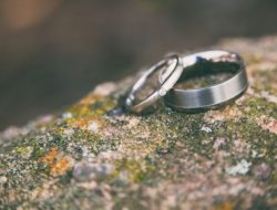 Pasangan Nikah Muda Gampang Bercerai Karena 5 Penyebab Ini