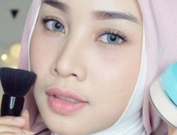 Untuk Wajah Mudah Berkeringat, Ini Tips Pakai Make Up Agar Tahan Lama