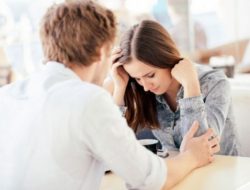 5 Penyebab Kamu Mudah Dibodohi Pasangan Dengan Dalih Cinta