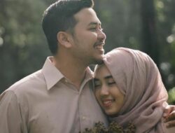 Jatuh Cinta Pandangan Pertama Itu Biasa, Tapi Jatuh Cinta Setiap Hari Pada Orang yang Sama Baru Luar Biasa