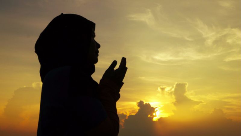Kenapa Allah Menunda Doa Seorang Hamba, Padahal Ia Rajin Berdoa? Inilah Jawabannya