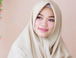 Jadilah Kau Muslimah yang Pelit dan Mahal, Yaitu Mahal Akan Harga Diri, dan Pelit Untuk Membuka Aurat