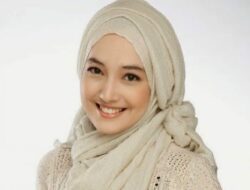 Aura Cantikmu Tak Terpancar Dari Glowingnya Make-Up yang Kau Pakai, Tapi Dari Cantiknya Hati yang Kau Punya