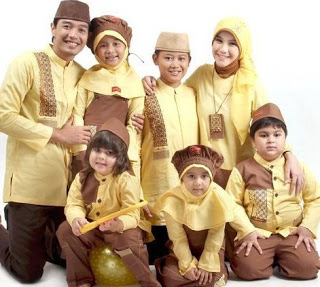 Tati Hartati: Pemilik Rumah Dannis, Brand Busana Muslim Anak Ternama
